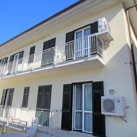 Apartman Locazione Turistica Area 123-1 *